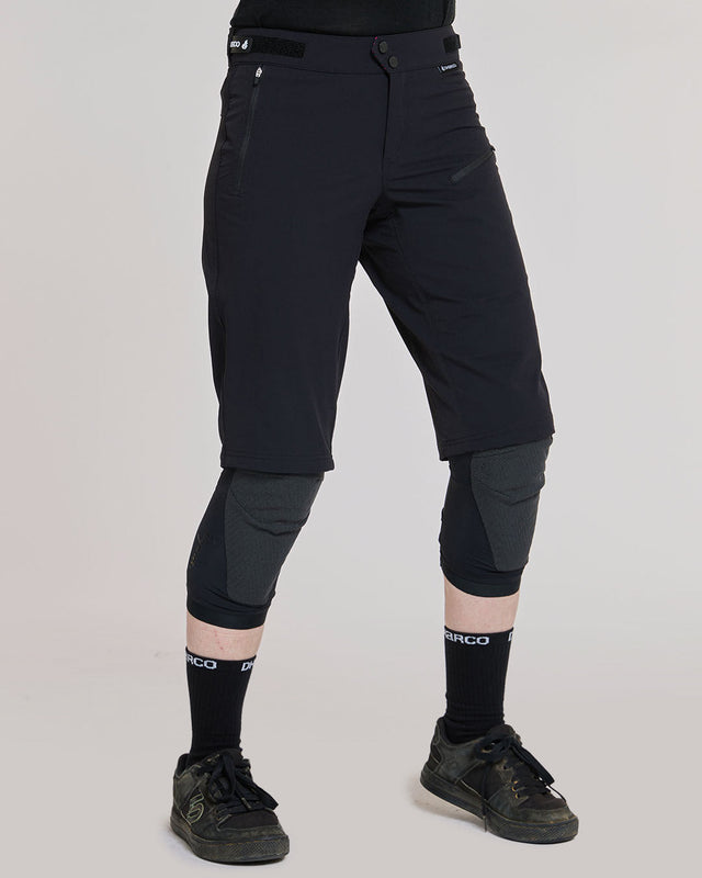 Womens Gravity Shorts | Black